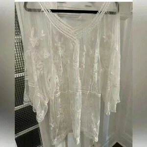 Comfyluxe lace bathing suit cover up white one size BRAND NEW!